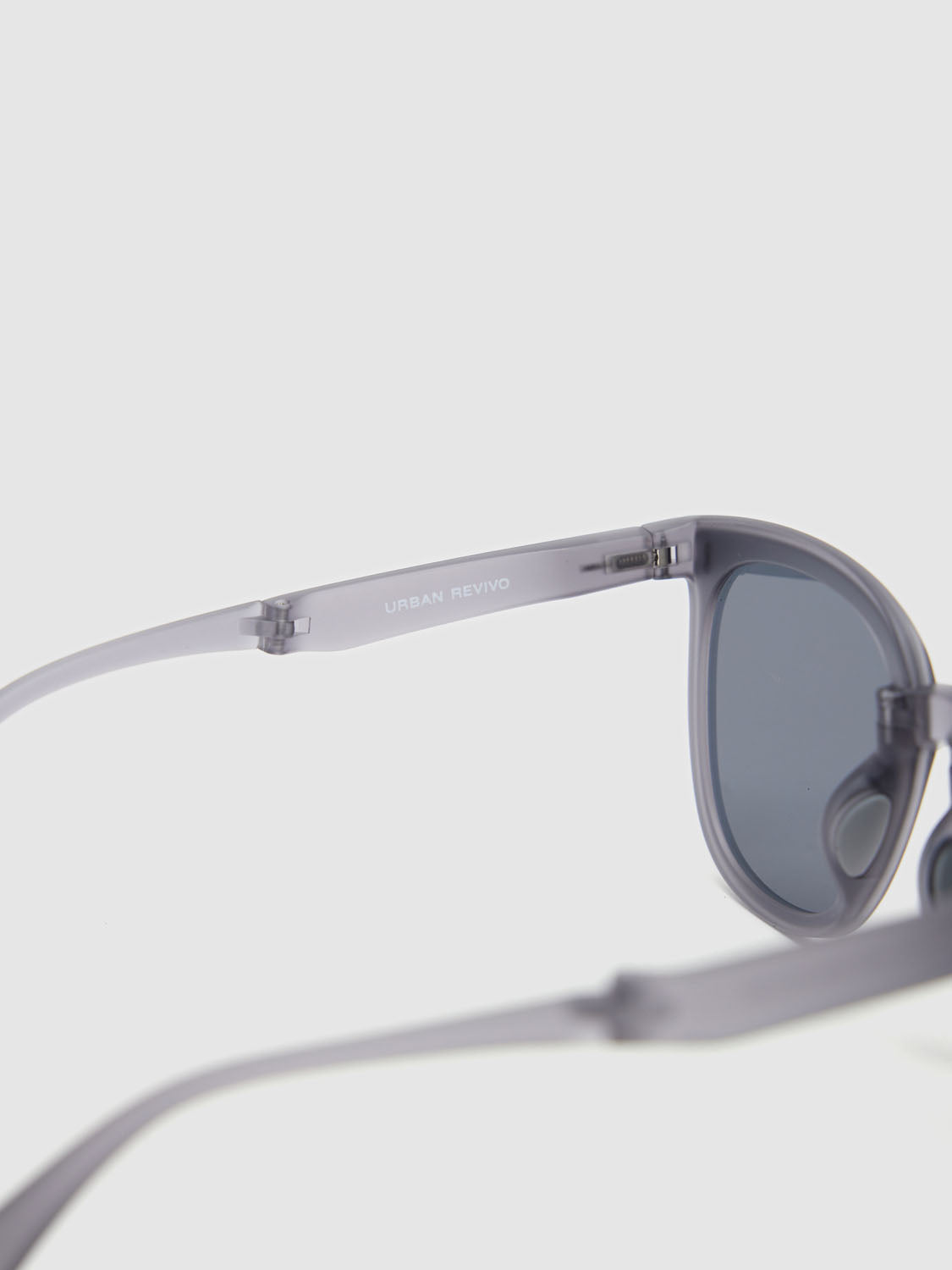 Polarizing Glasses