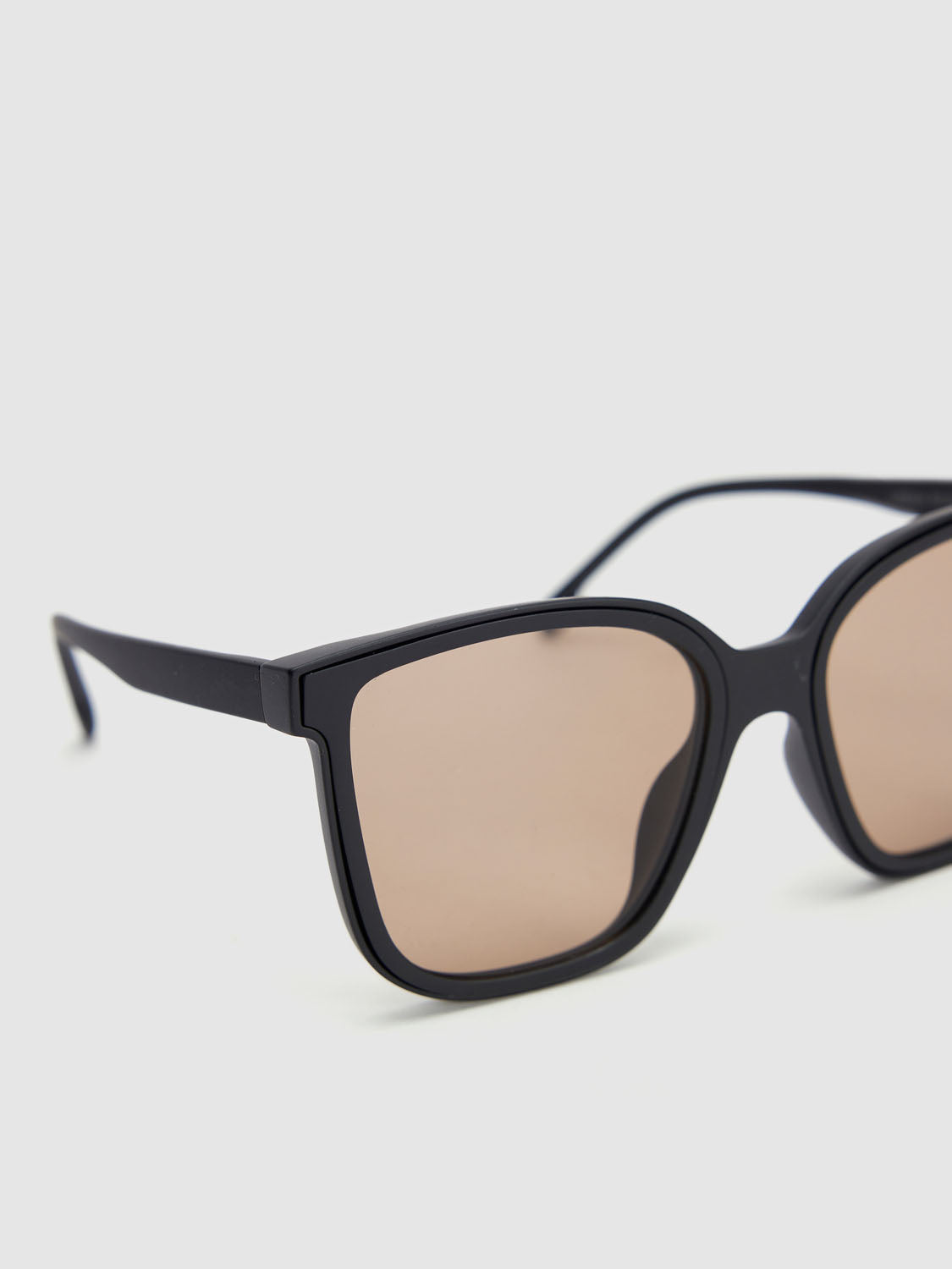 Polarizing Glasses