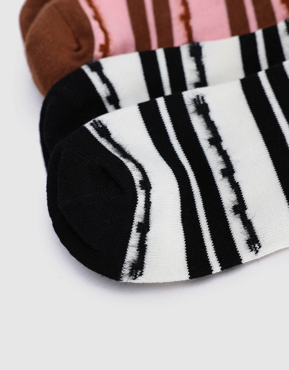 Striped Mid-Length Socks