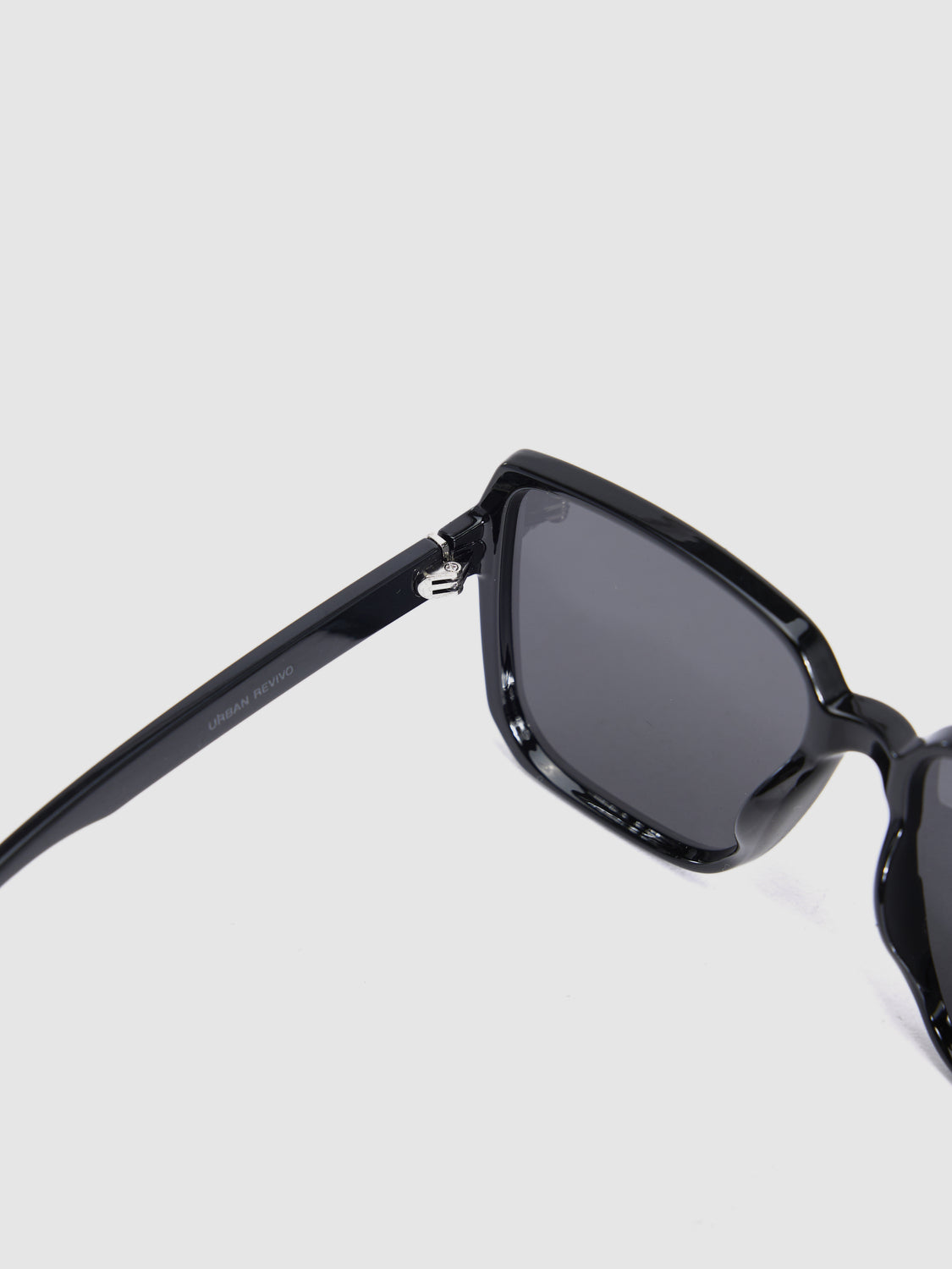 Polarizing Glasses