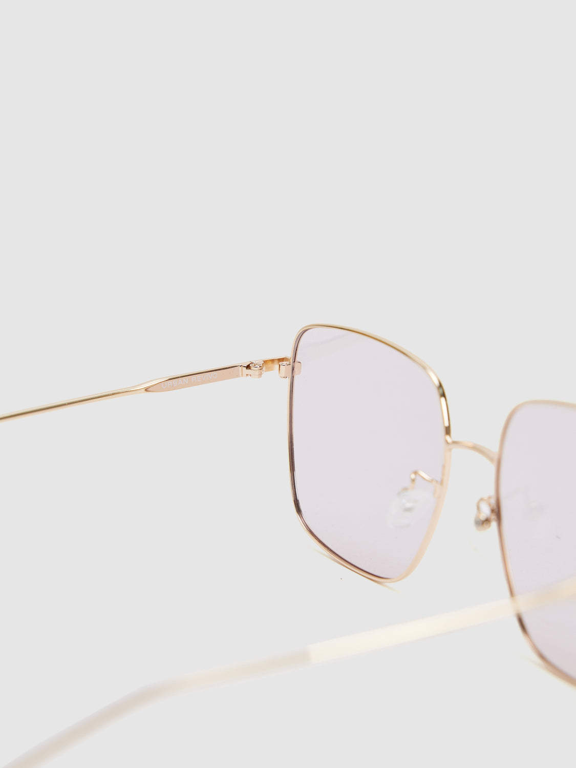 Polarizing Glasses