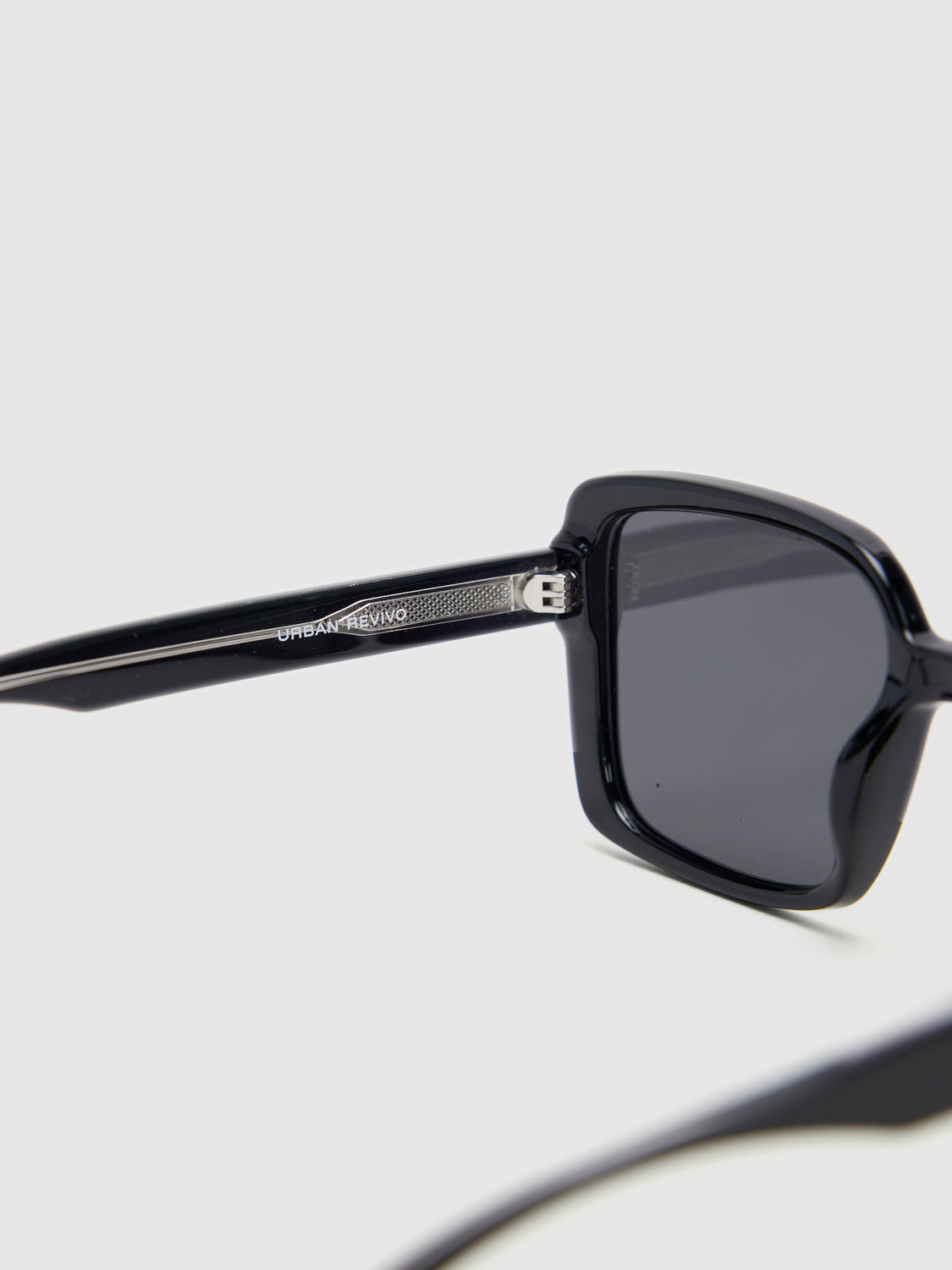Polarizing Glasses