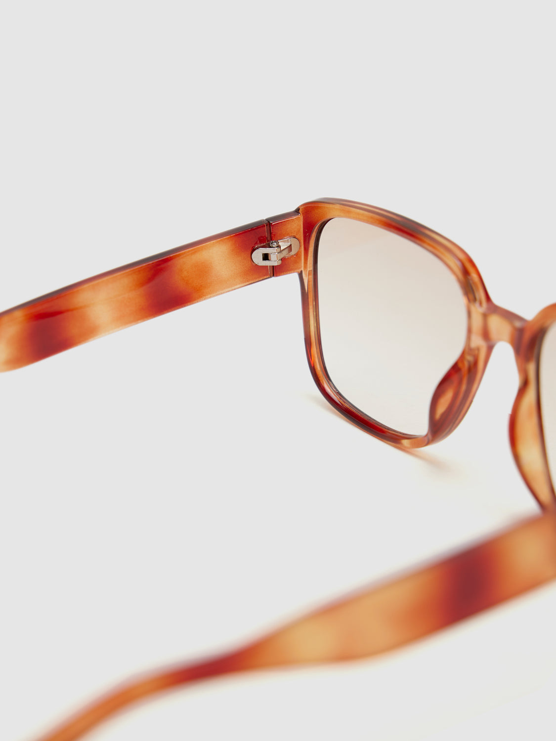 Polarizing Glasses