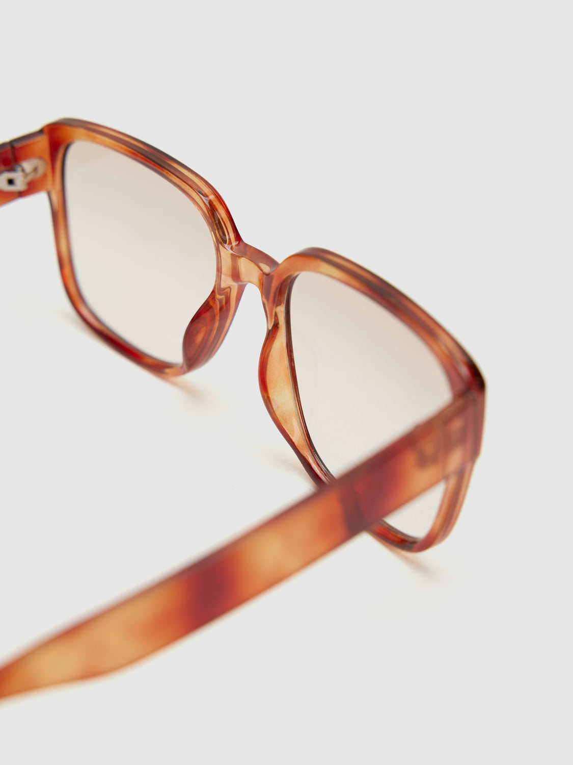 Polarizing Glasses
