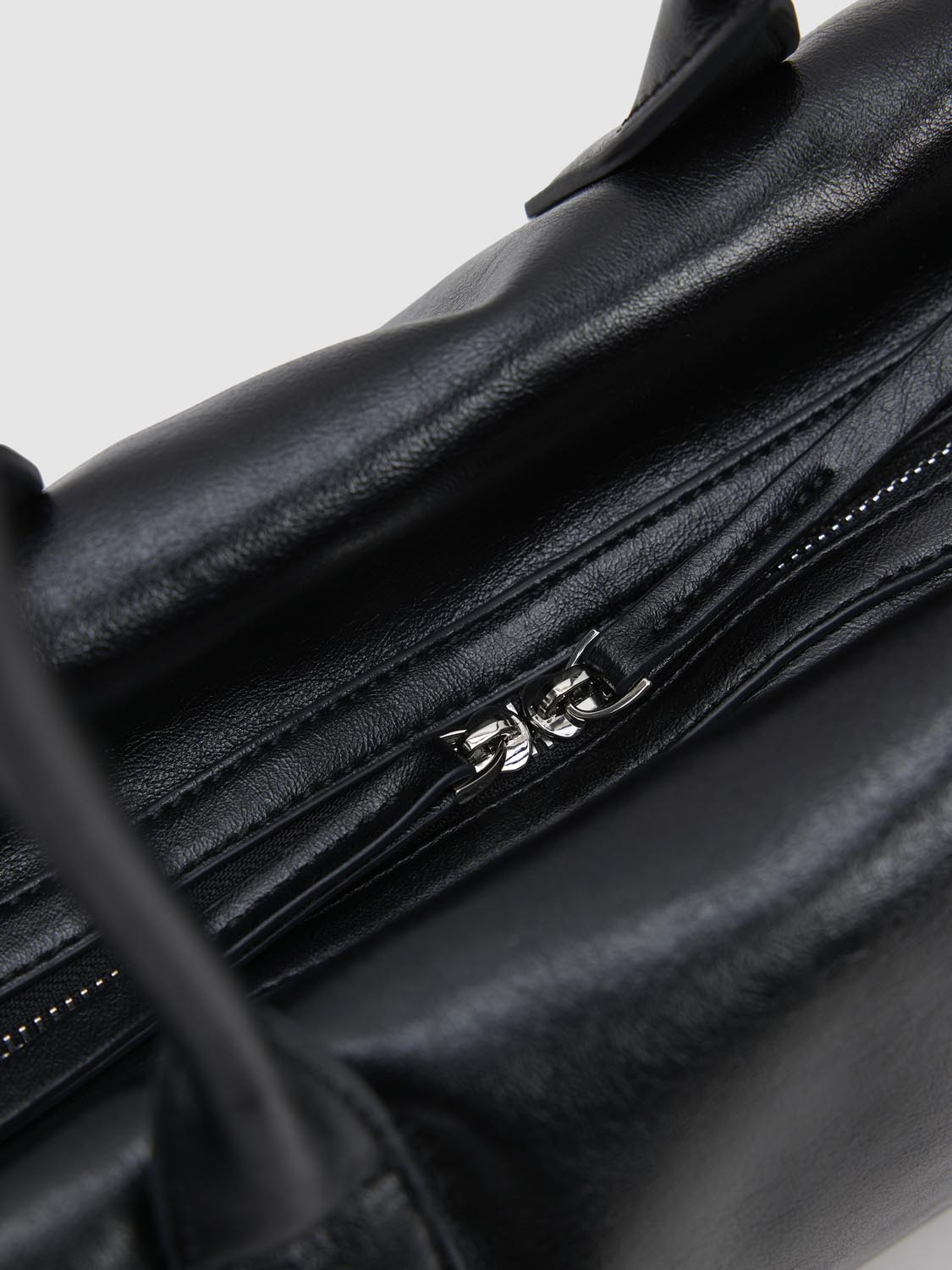 Shoulder Bags