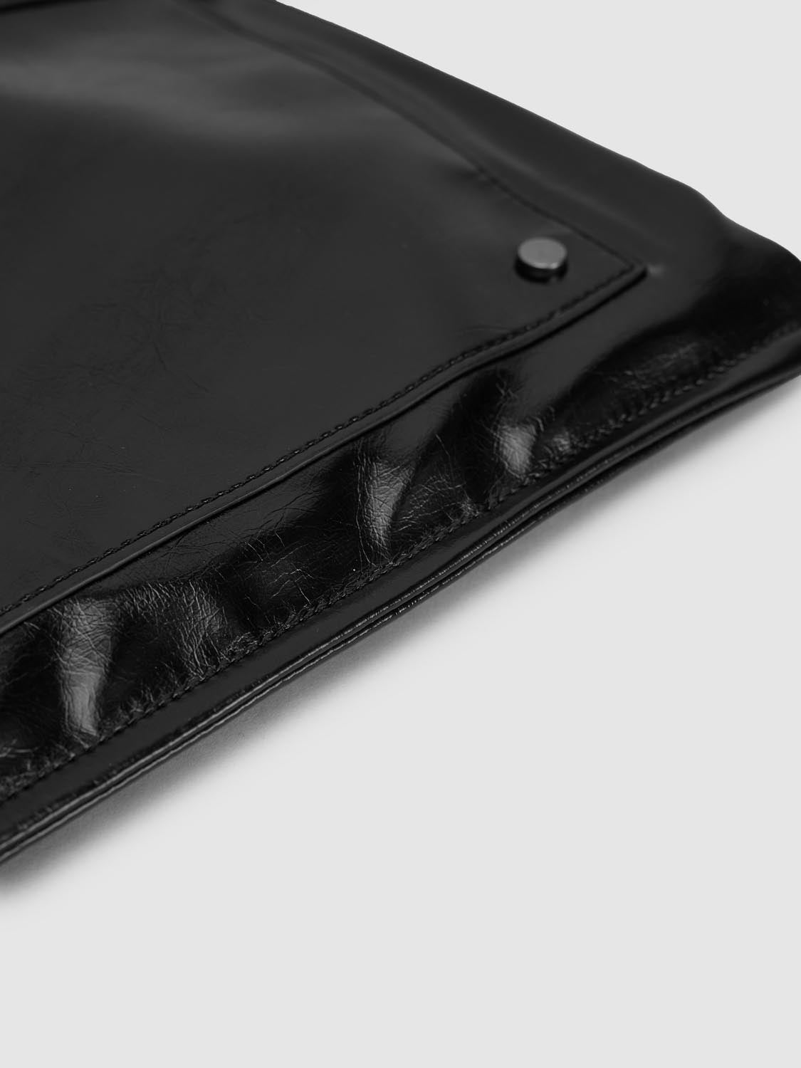 Shoulder Bags