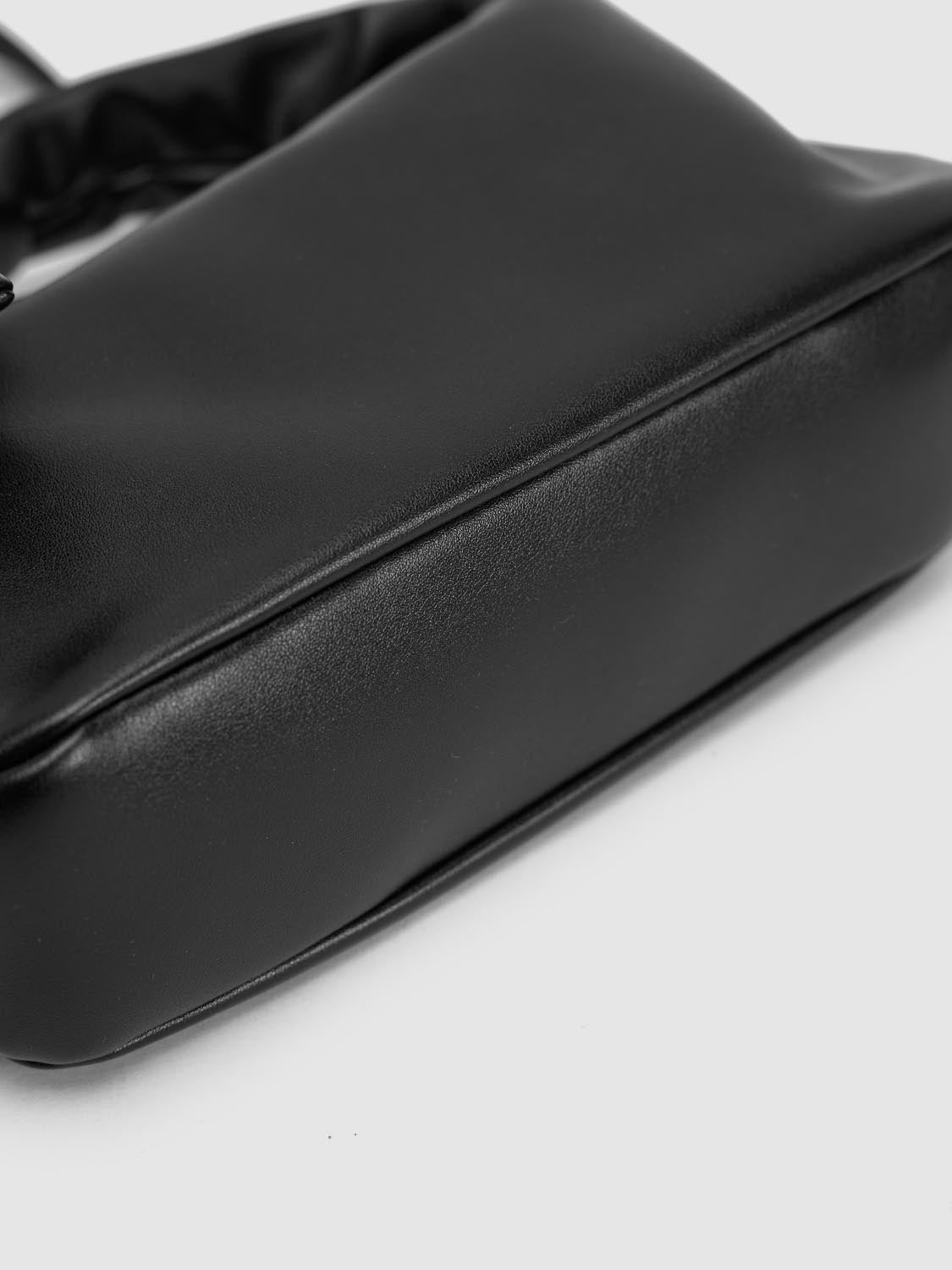 Shoulder Bags