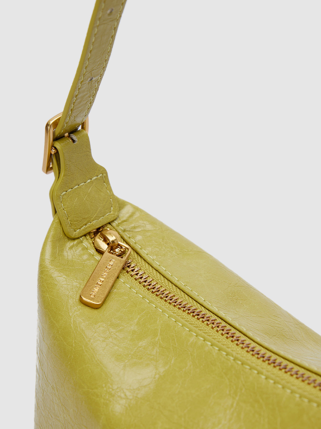 Shoulder Bags