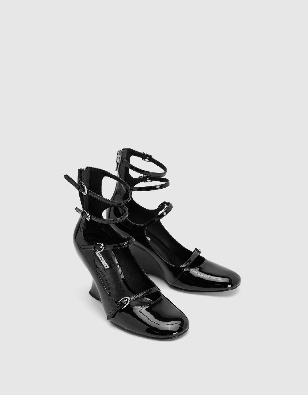 Vegan Leather Round Toe Pumps