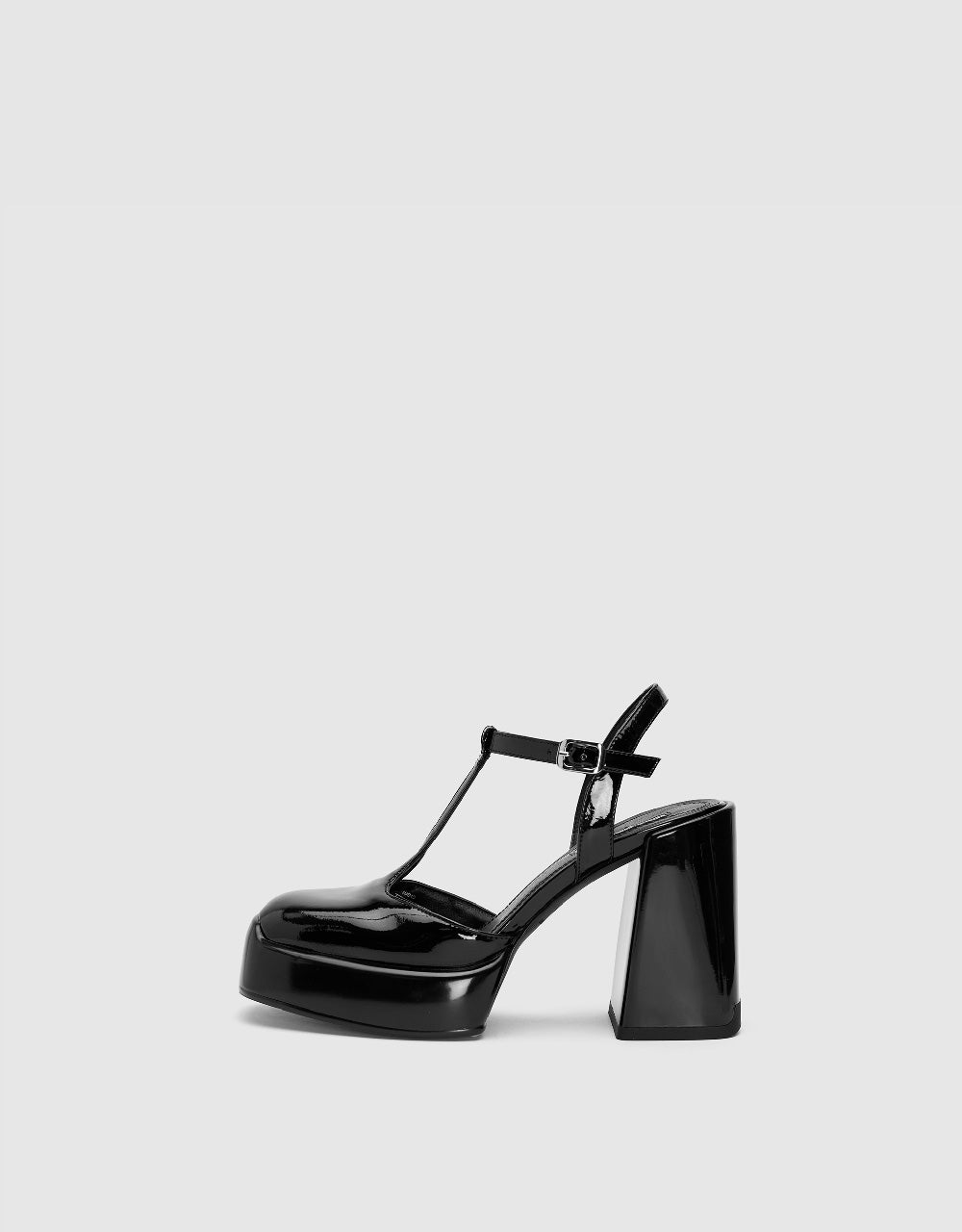 Heeled Round Toe Slingbacks