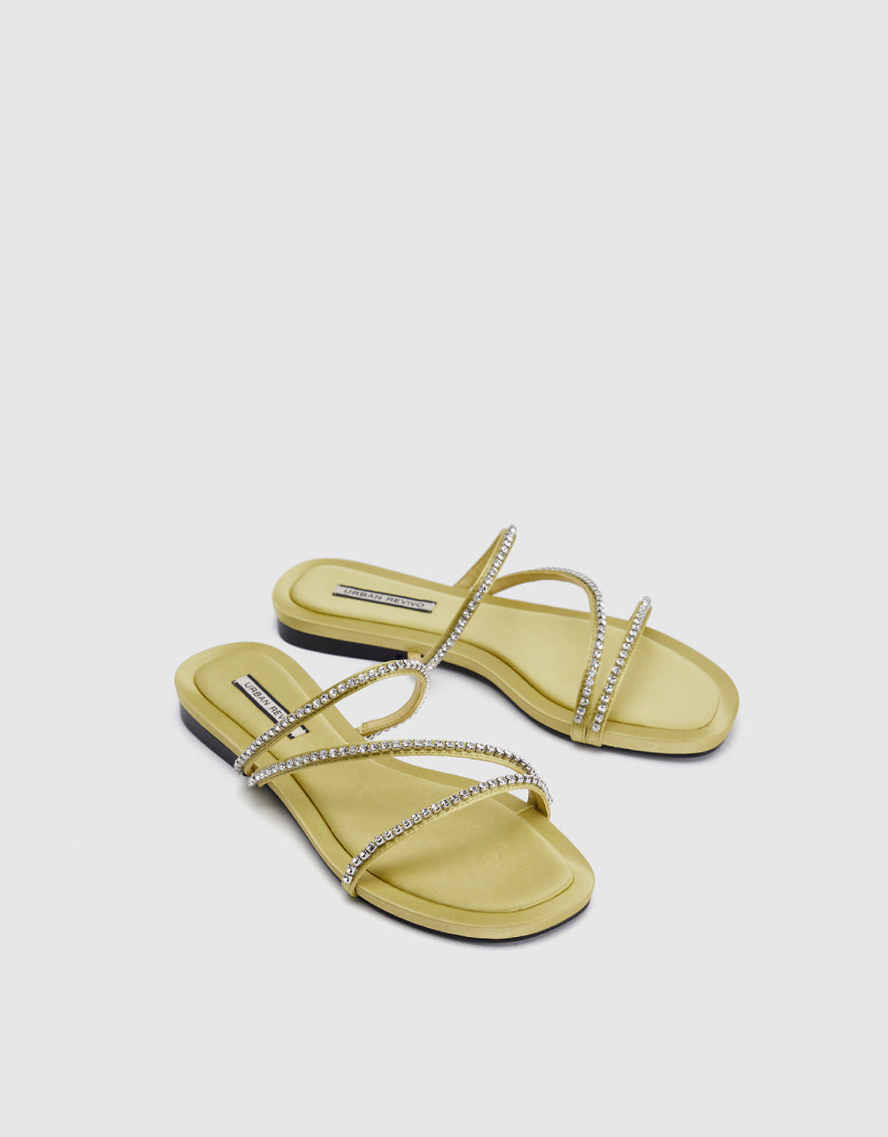 Faux Diamond Décor Round Toe Slippers
