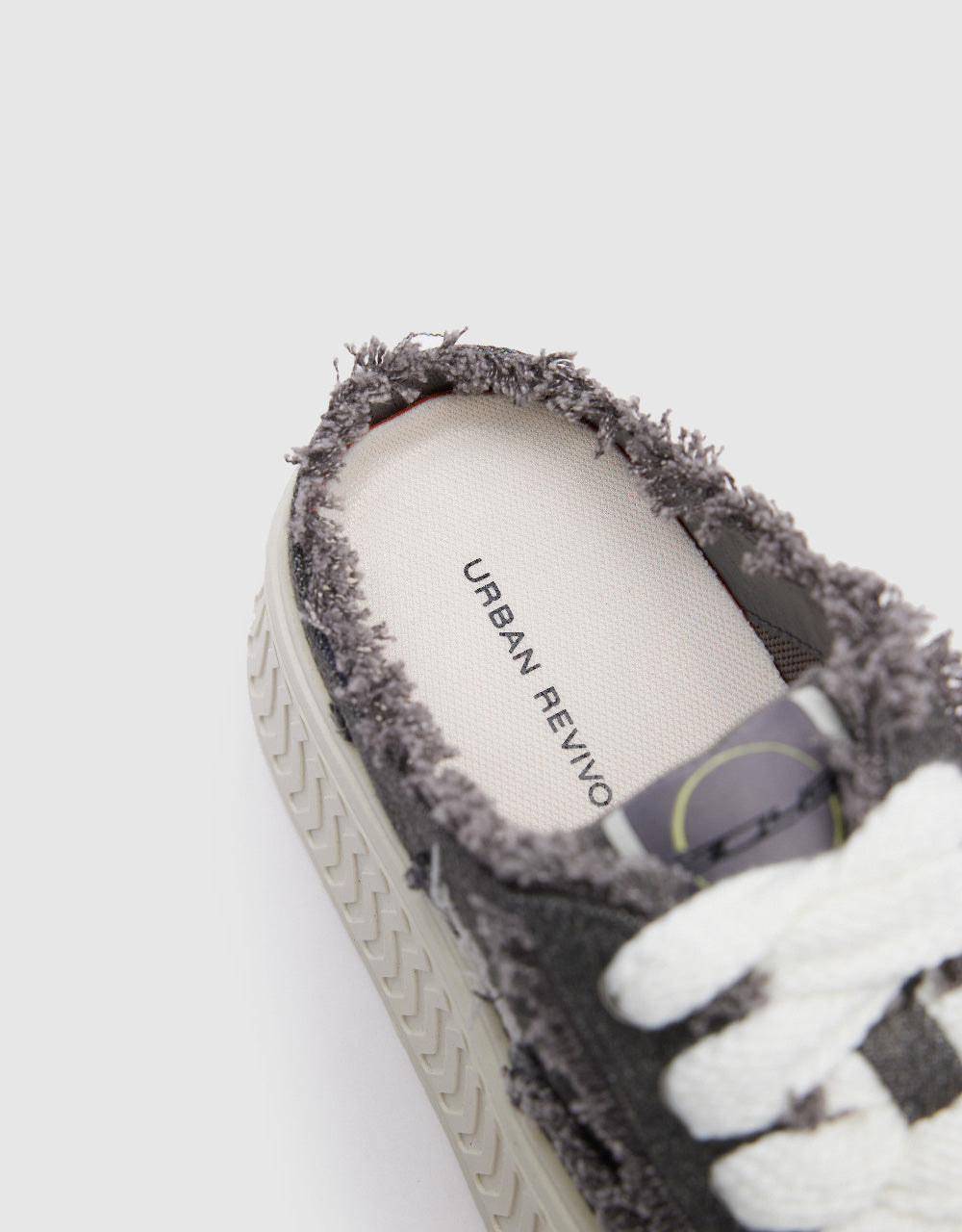 Raw Hem Denim Round Toe Slippers