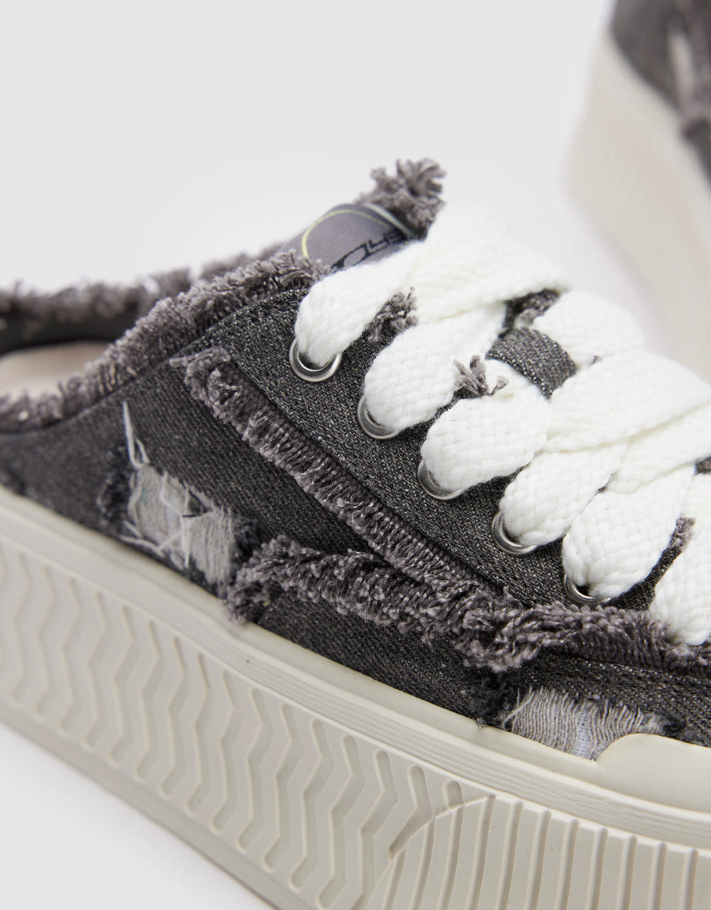 Raw Hem Denim Round Toe Slippers