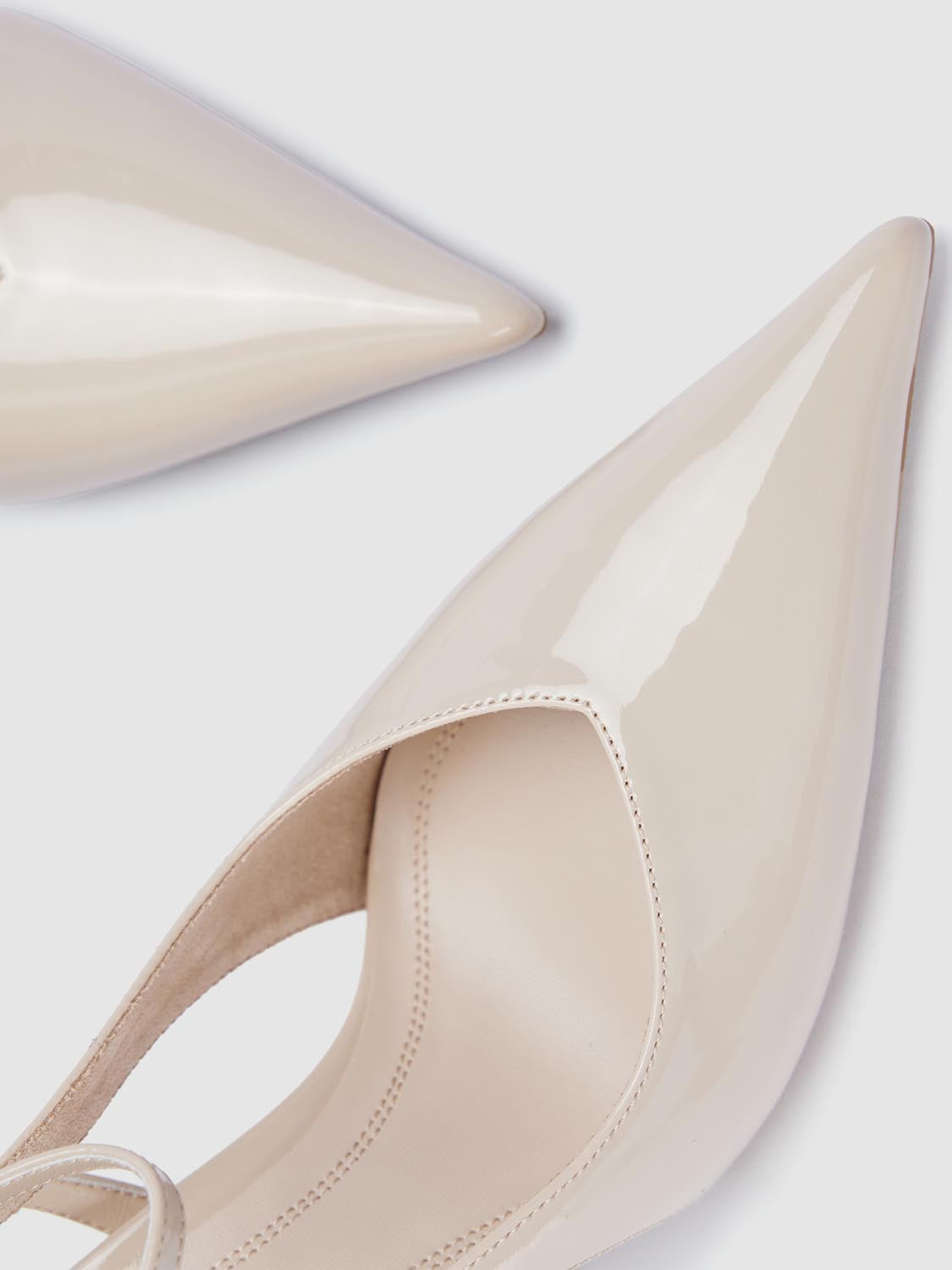Slingbacks