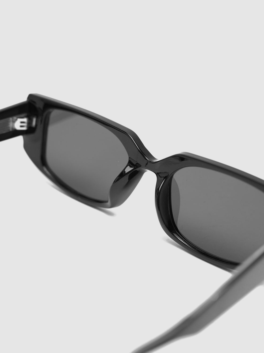 Polarizing Glasses