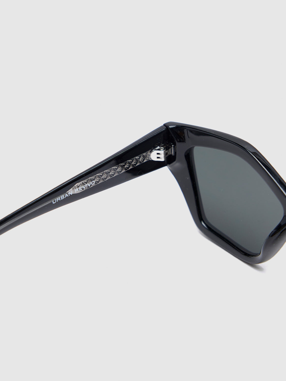 Polarizing Glasses