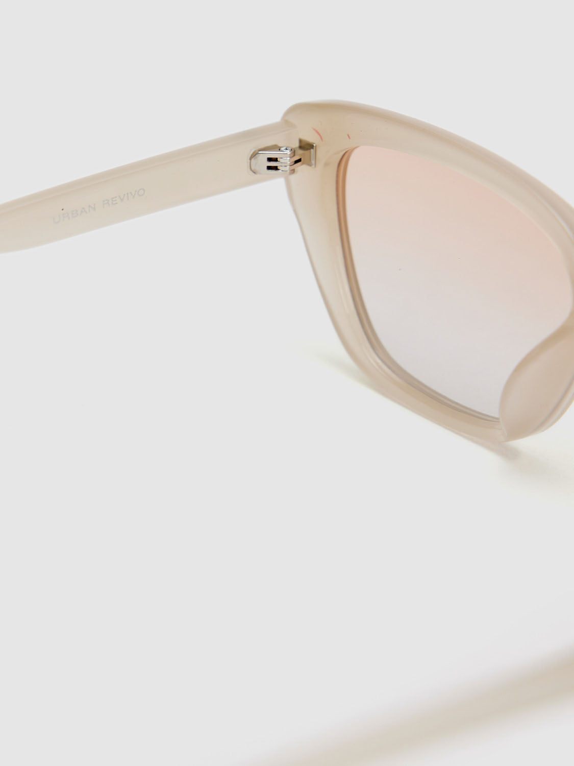 Polarizing Glasses