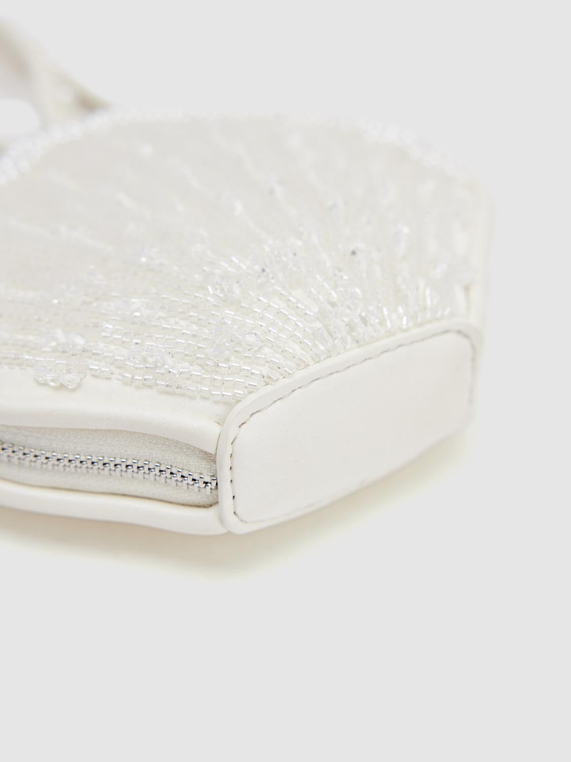 Shell Pearl Décor Shoulder Bags