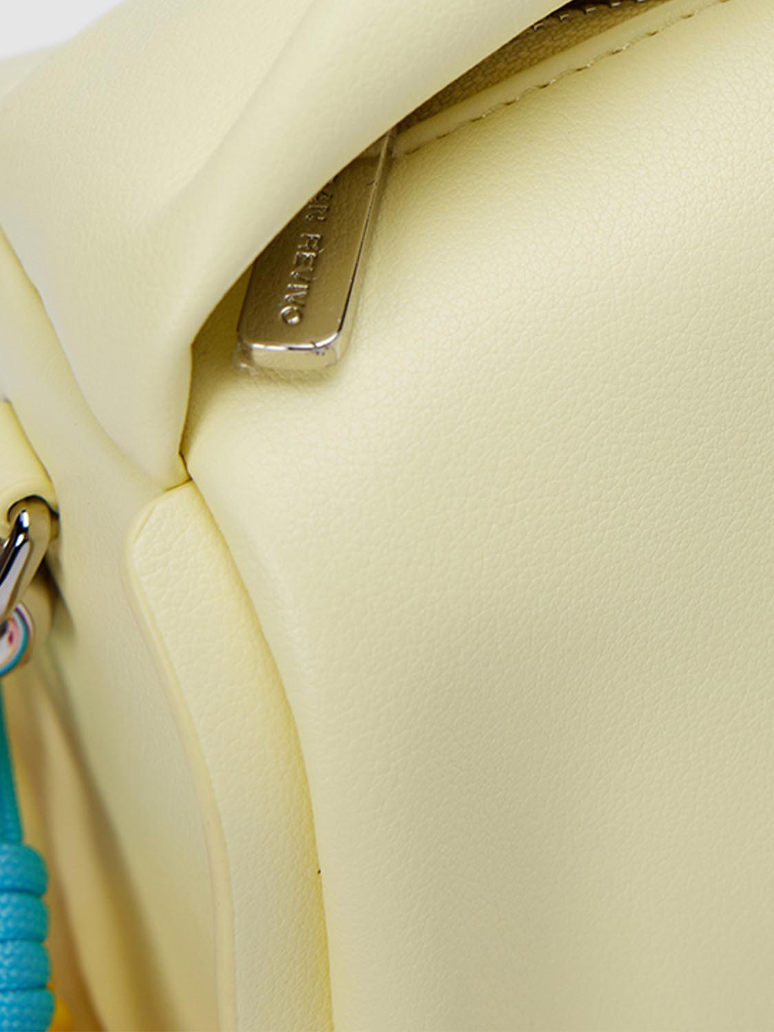 Shoulder Bags