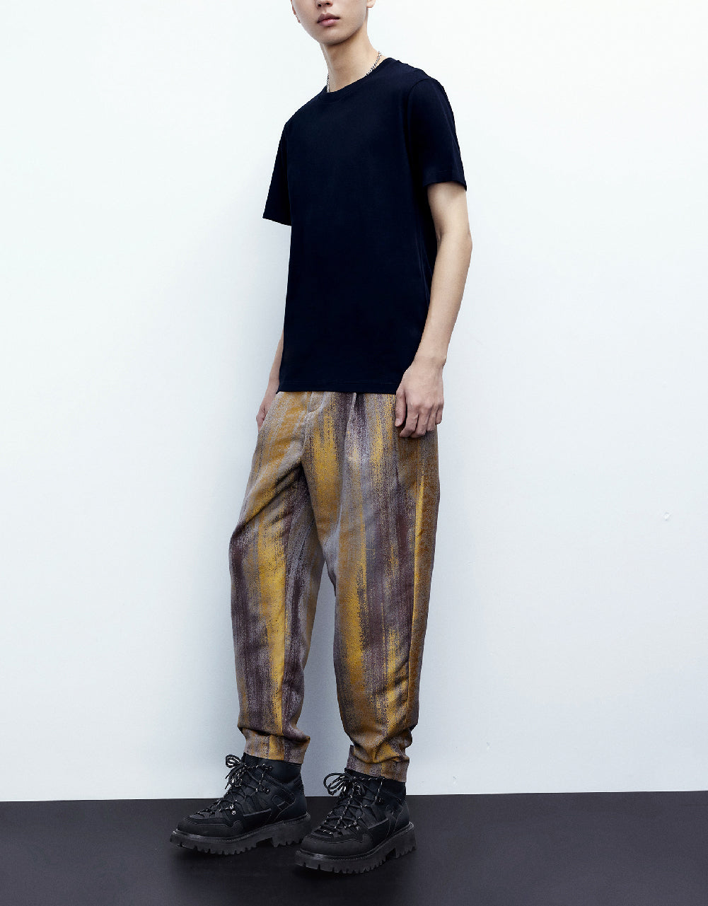Drop Shoulder Sleeve Crew Neck T-Shirt