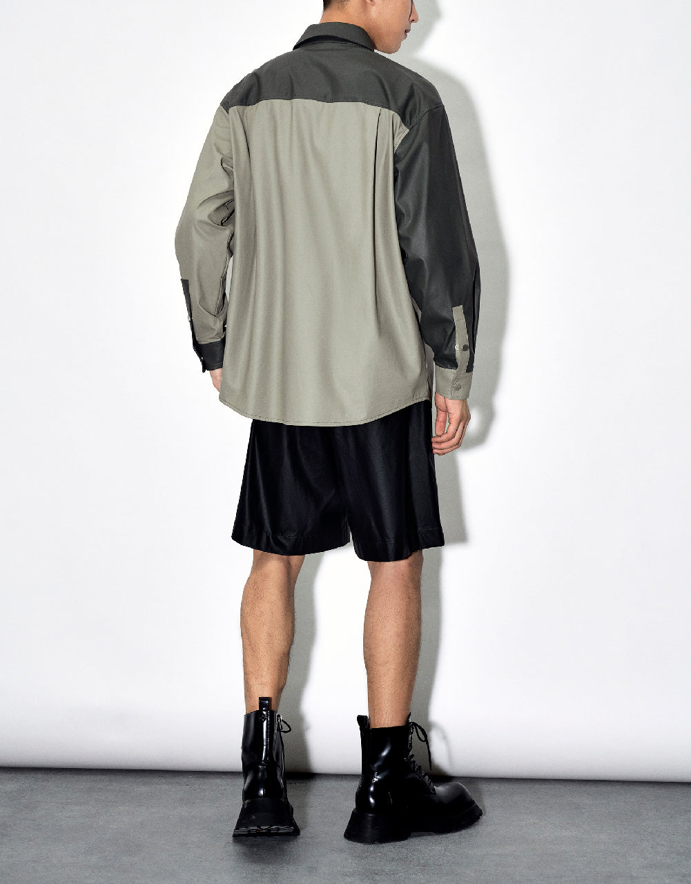 Drawstring Waist Loose Shorts