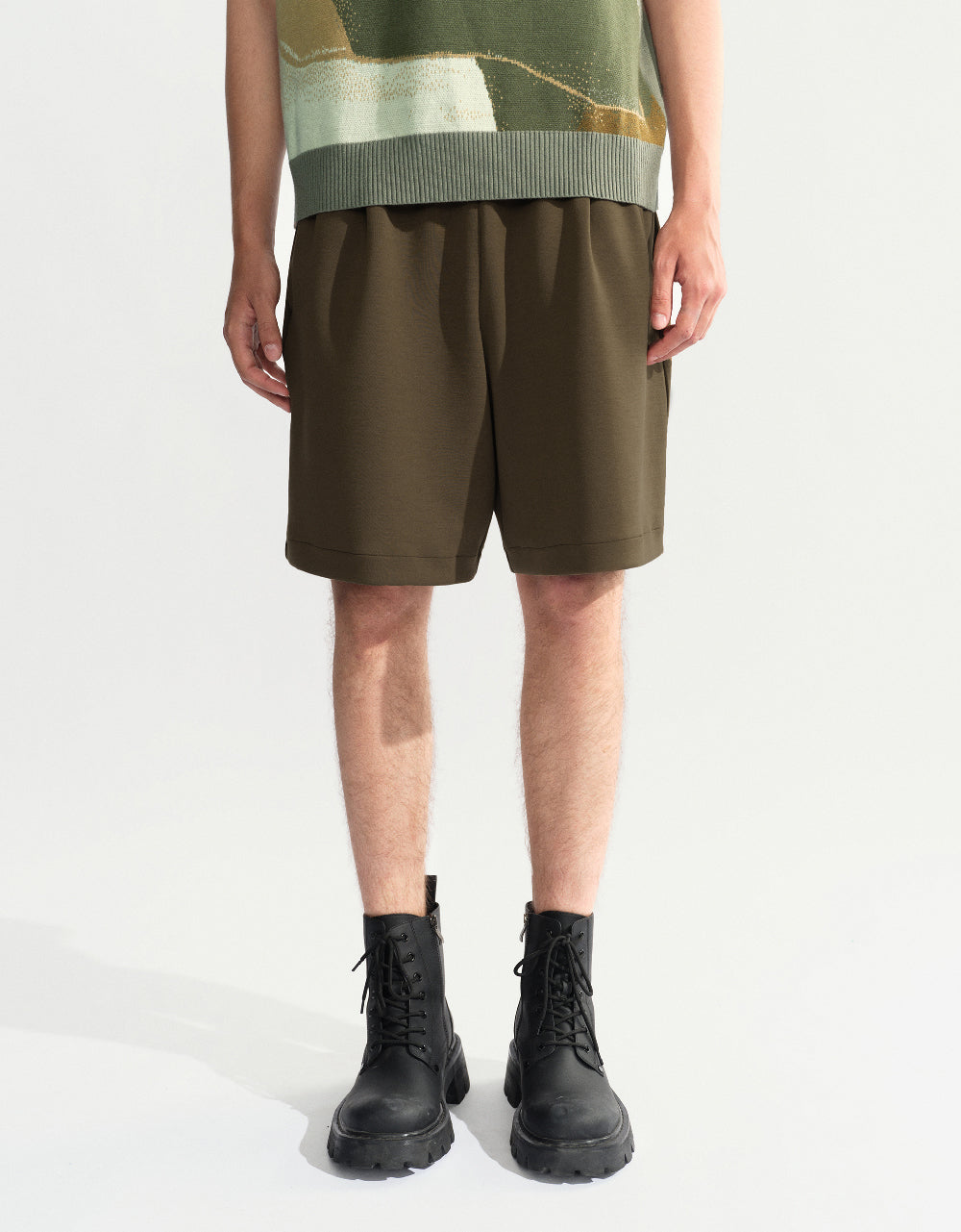 Drawstring Waist Loose Shorts