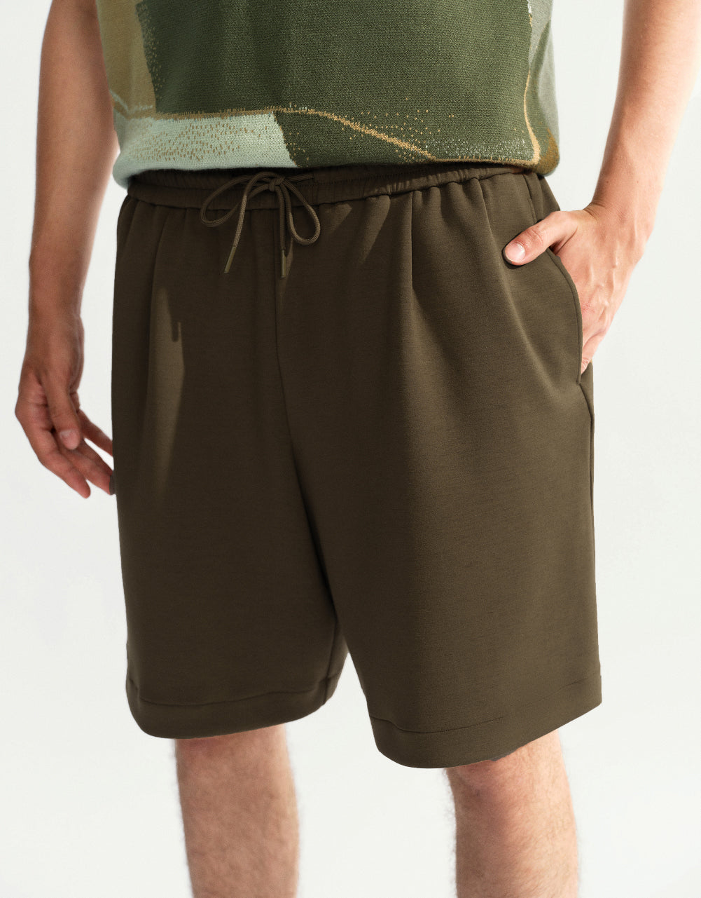 Drawstring Waist Loose Shorts
