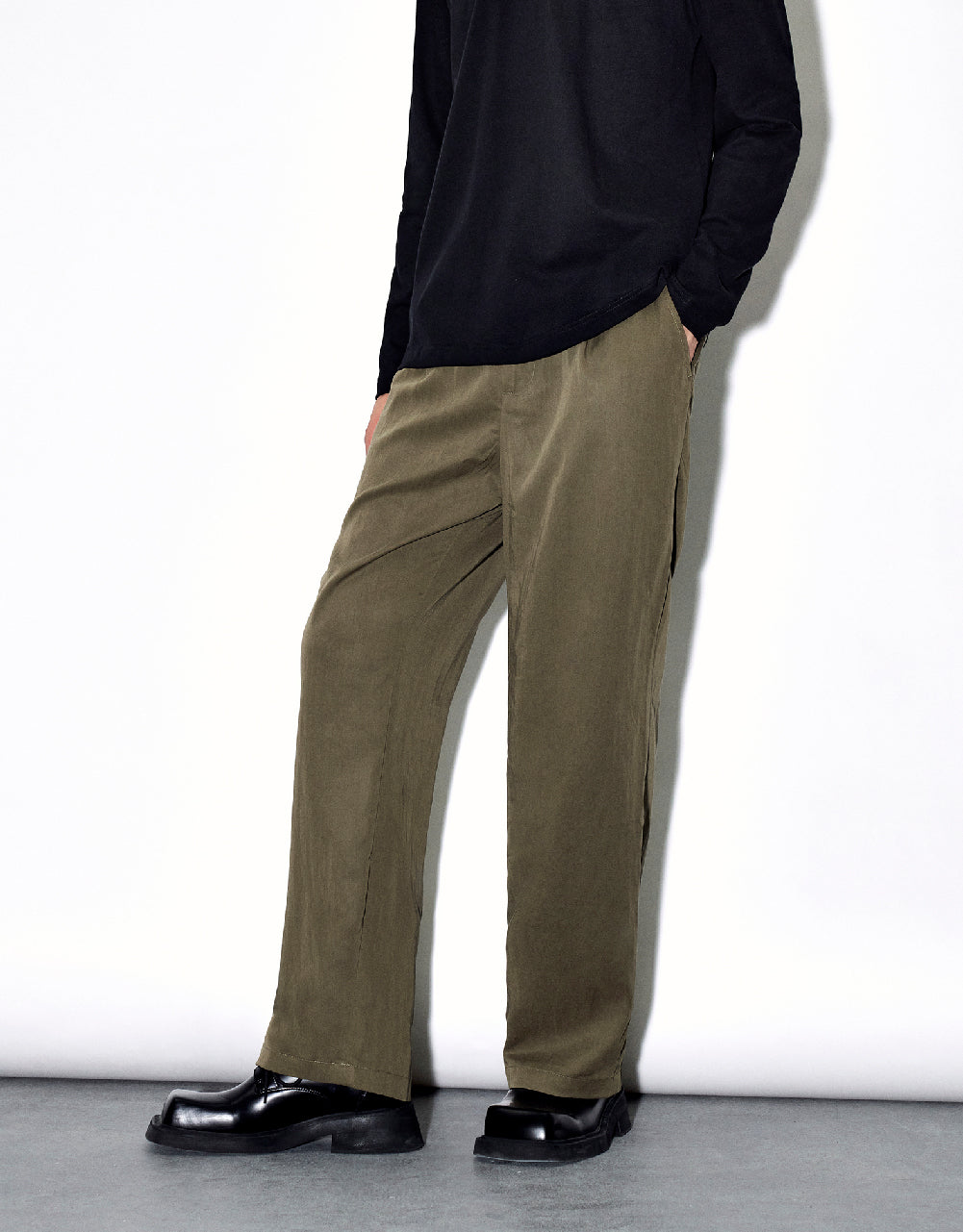 Woven Wide-Leg Pants