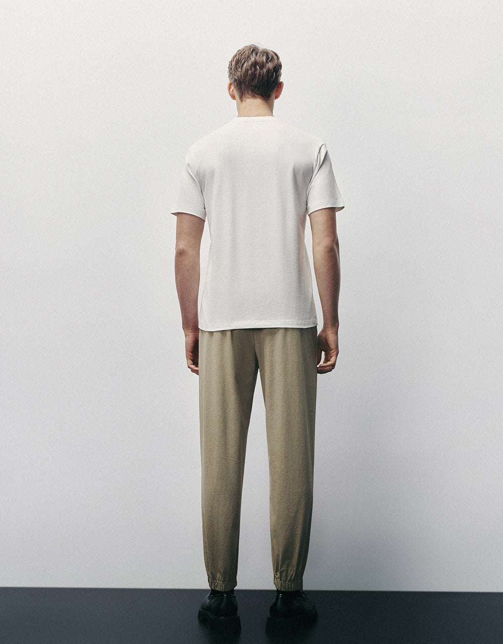 Elastic Waist Knitted Carrot Fit Pants