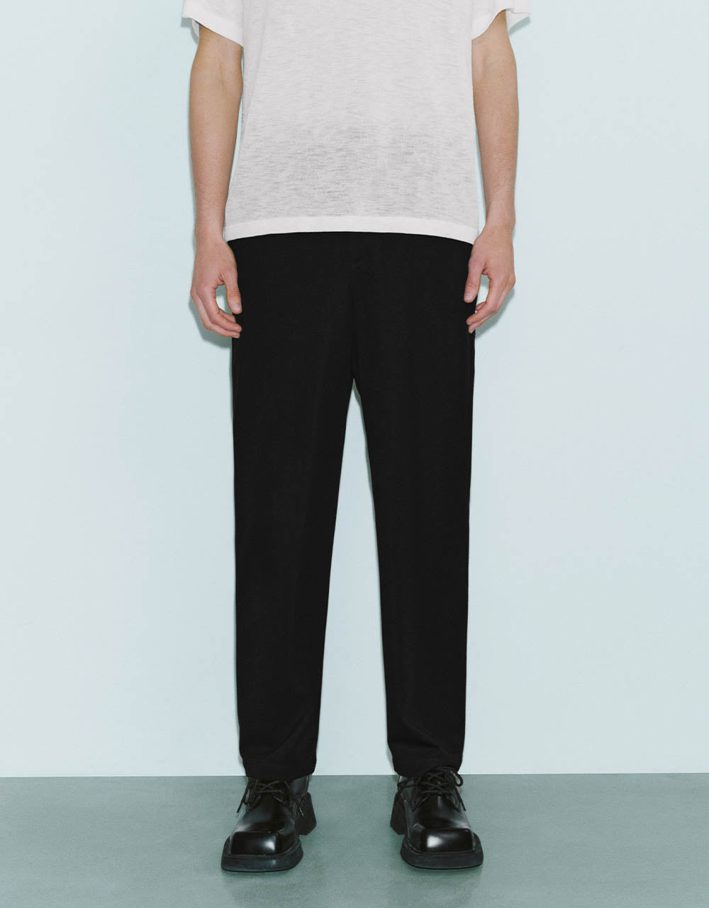 Loose Knitted Carrot Fit Pants