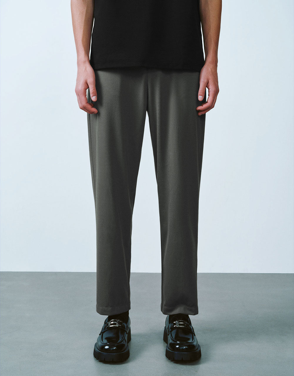 Loose Knitted Carrot Fit Pants