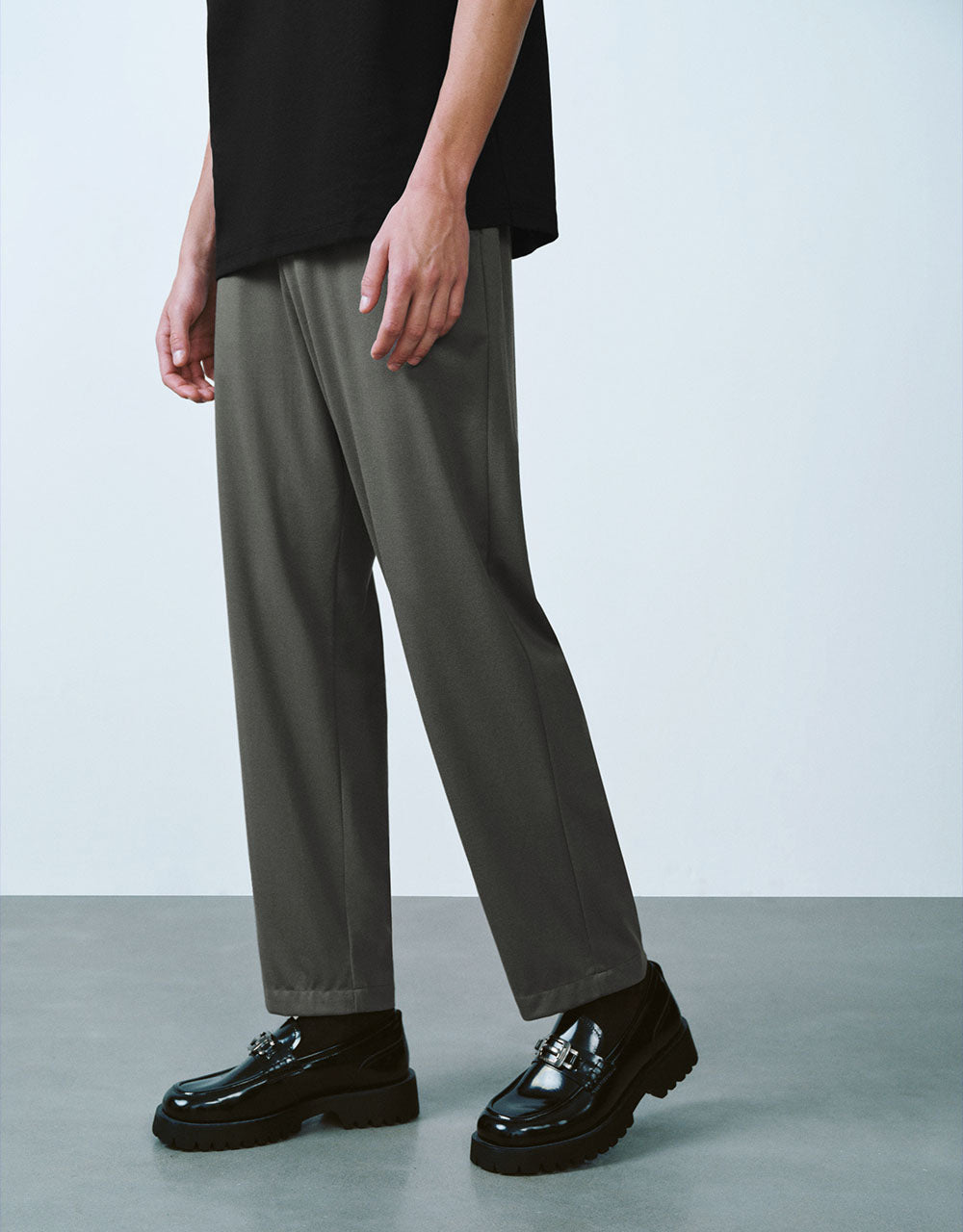 Loose Knitted Carrot Fit Pants
