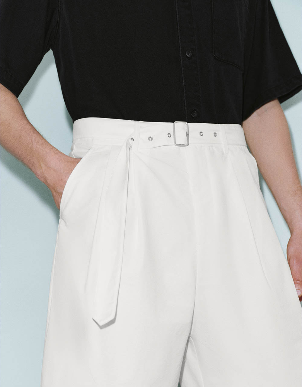 Straight Loose Shorts With Belt