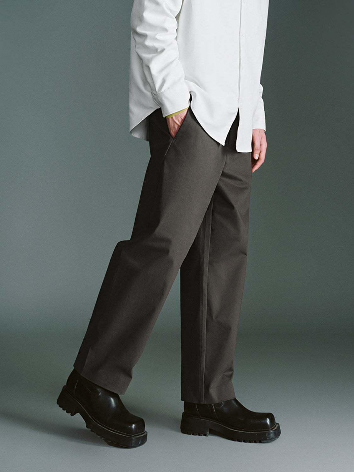 Loose Carrot Fit Pants