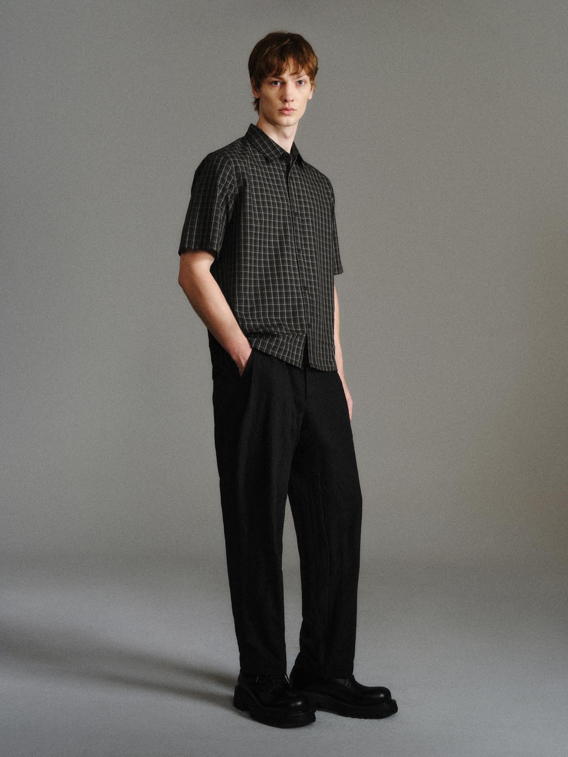 Pleated Tapered Pants