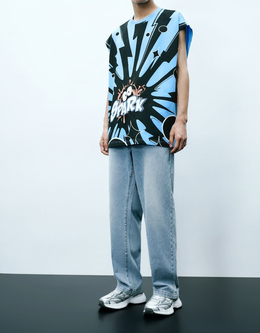 Loose Straight Jeans