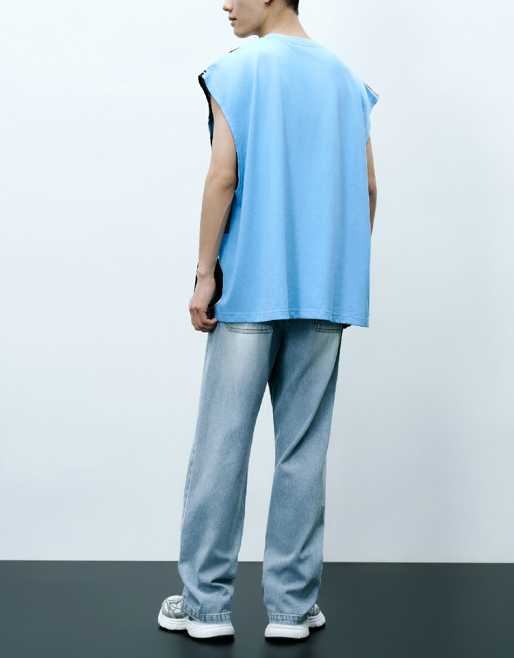 Loose Straight Jeans