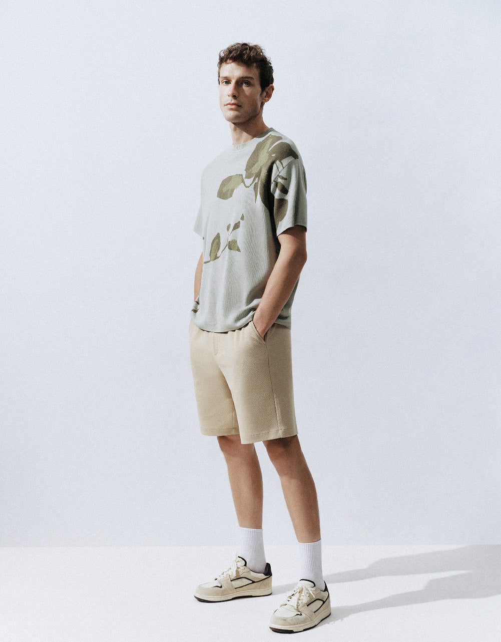Flower Embroidered Knitted T-Shirt