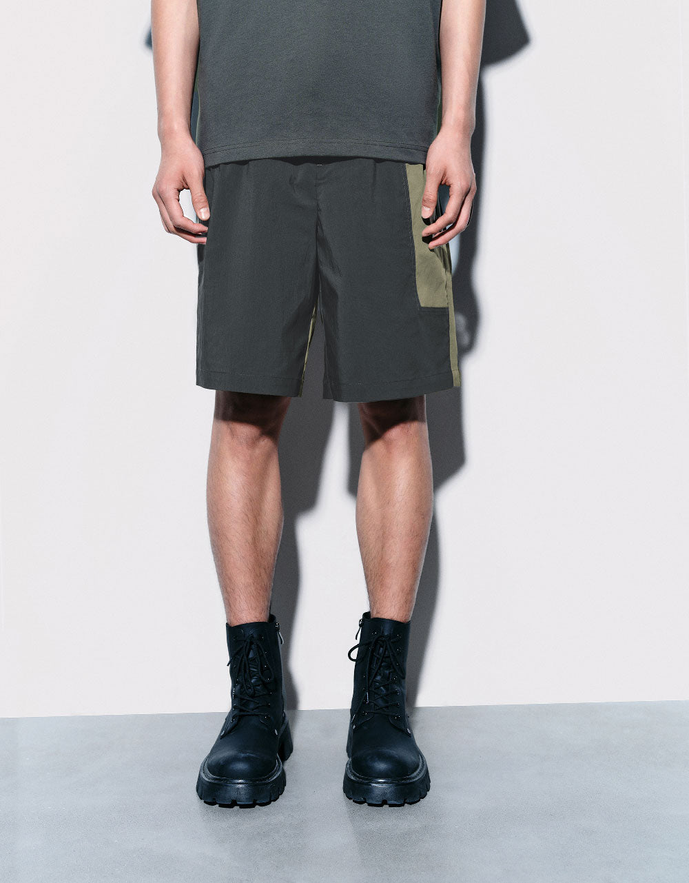 Colorblocks Drawstring Waist Shorts