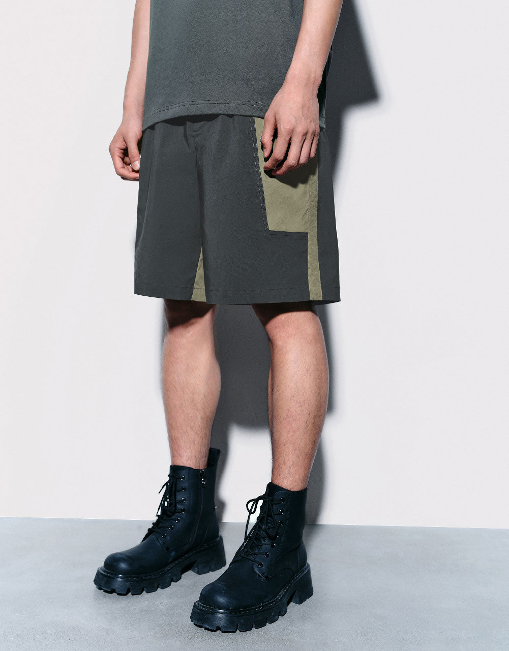 Colorblocks Drawstring Waist Shorts