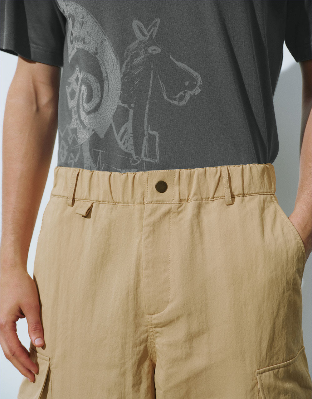 Multi-Pocket Carrot Fit Pants