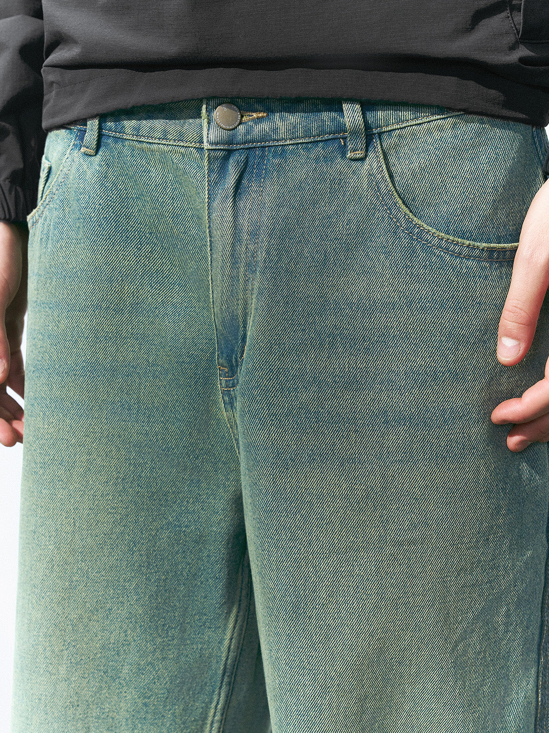 Loose Straight Jeans
