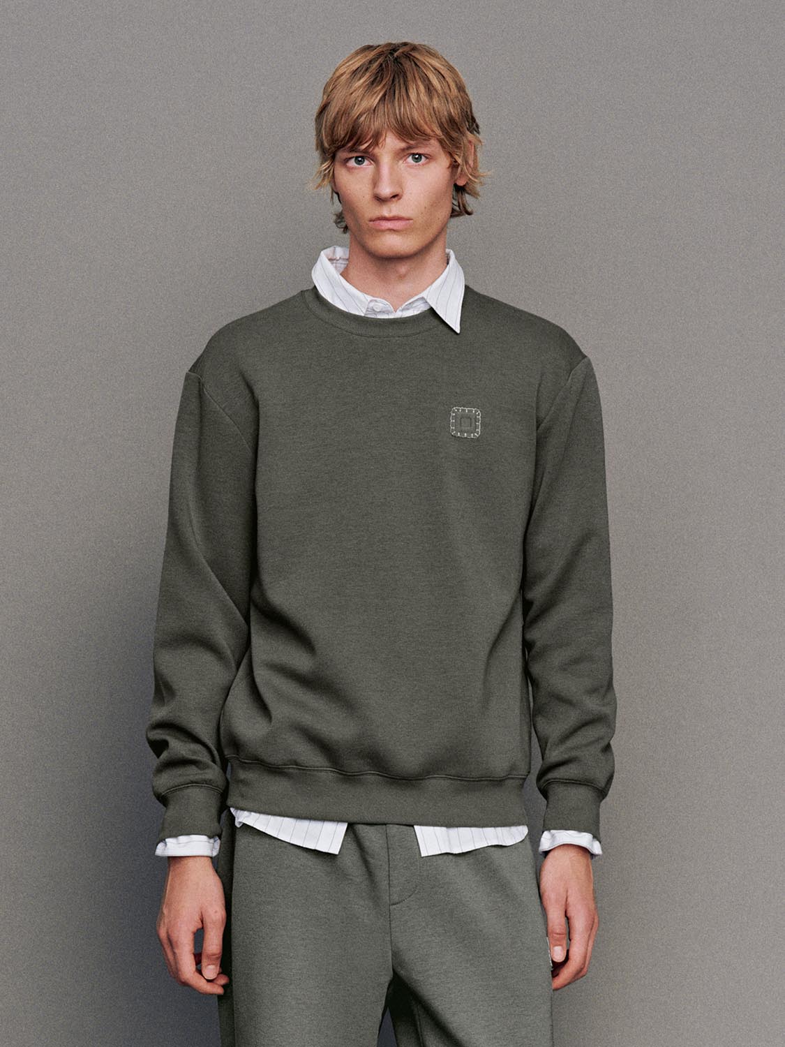 Crew Neck Contrast Trim Sweatshirts