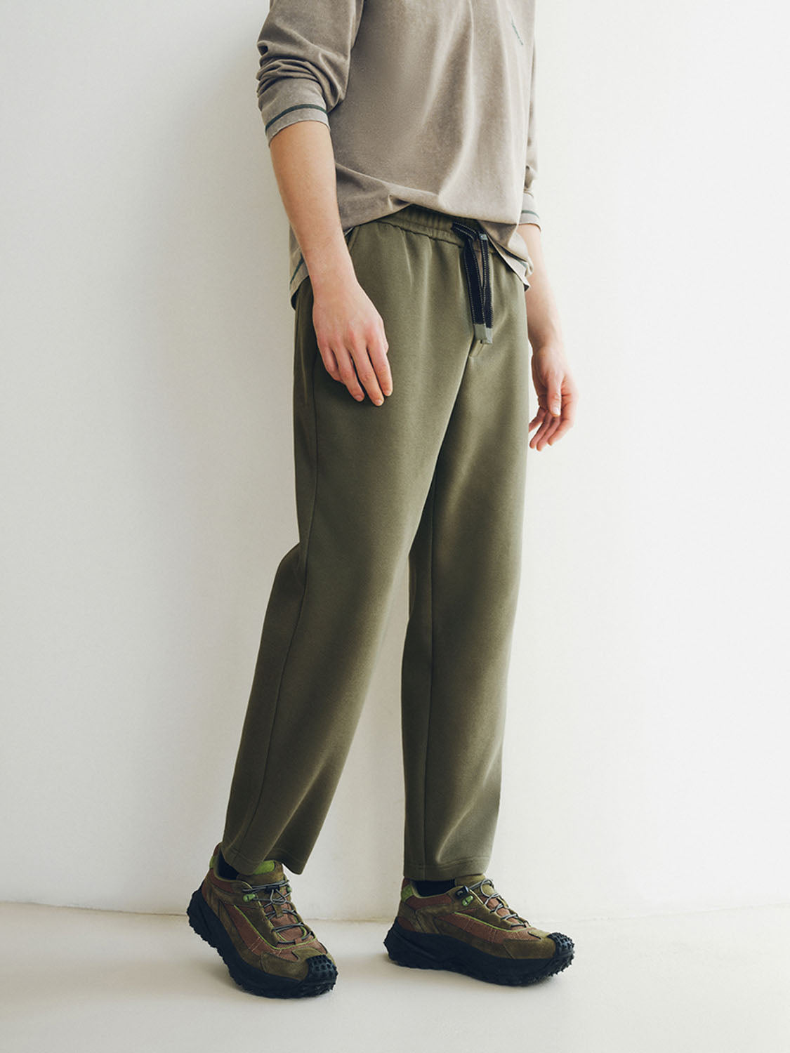 Drawstring Loose Carrot Fit Pants