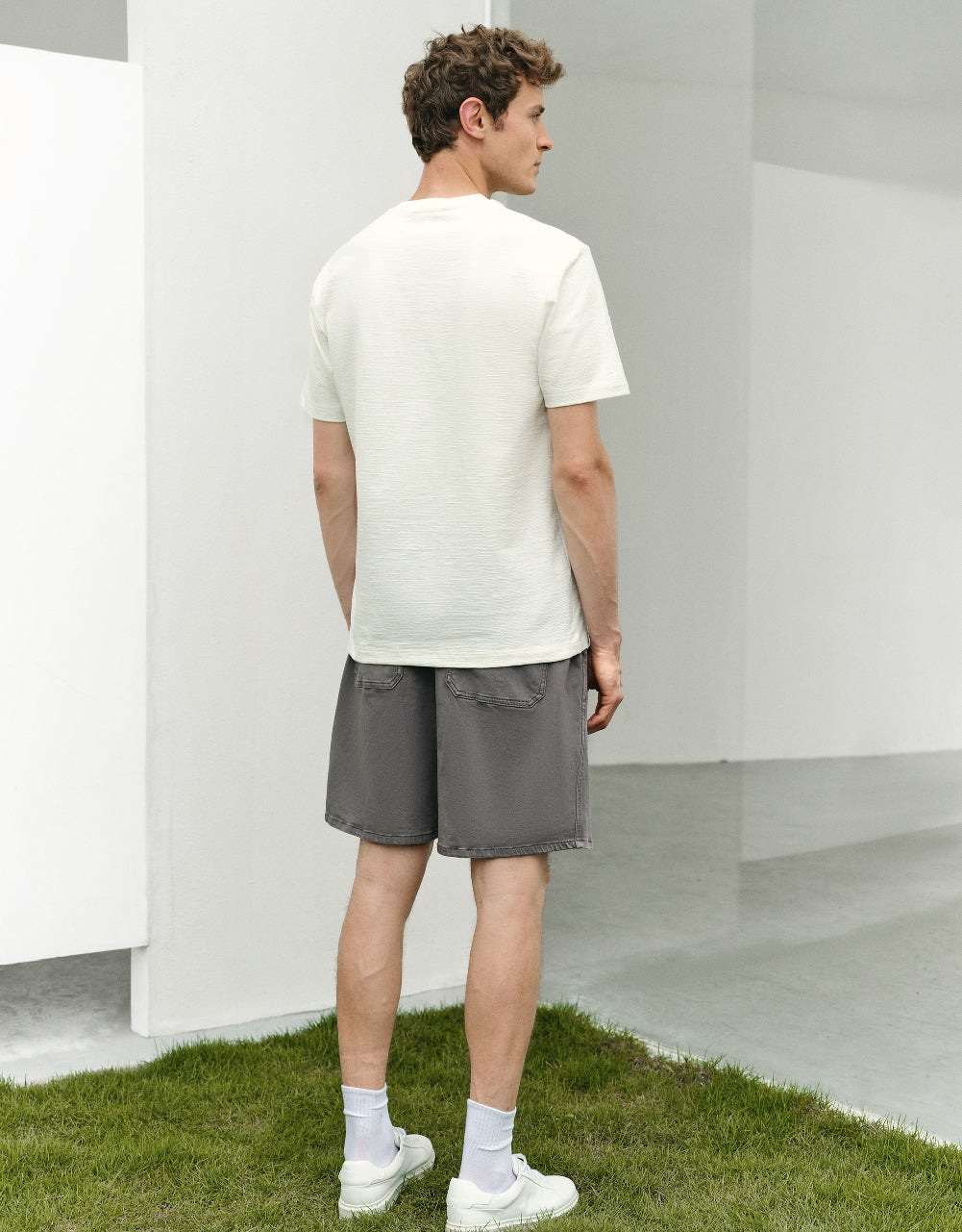 Standard Sleeve Crew Neck T-Shirt