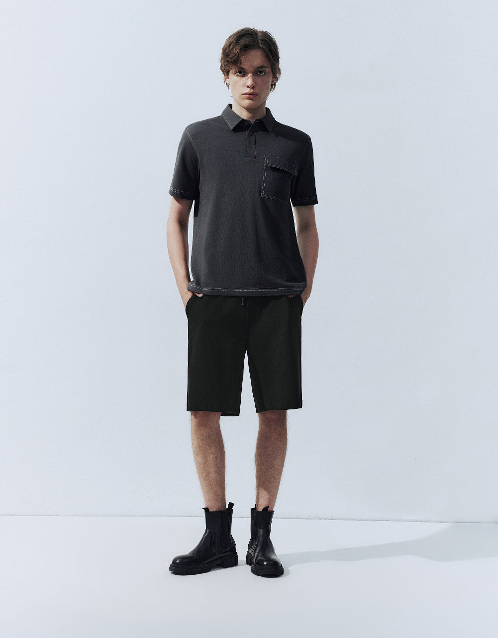 Drawstring Waist Loose Shorts