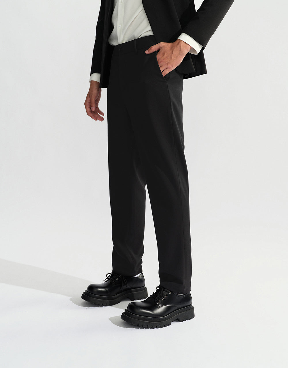 Tailored Carrot Fit Pants