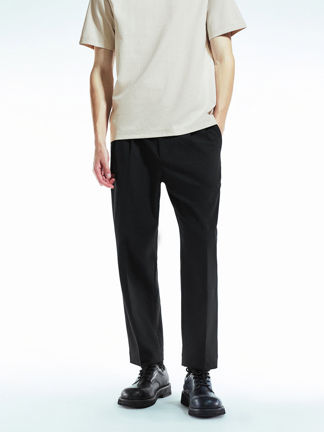 Tailored Carrot Fit Pants