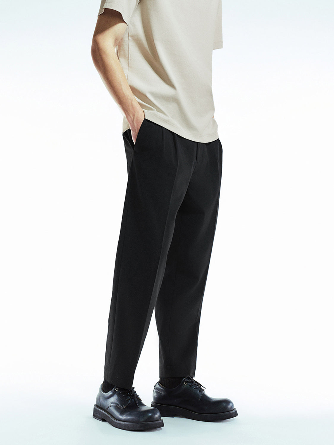 Tailored Carrot Fit Pants