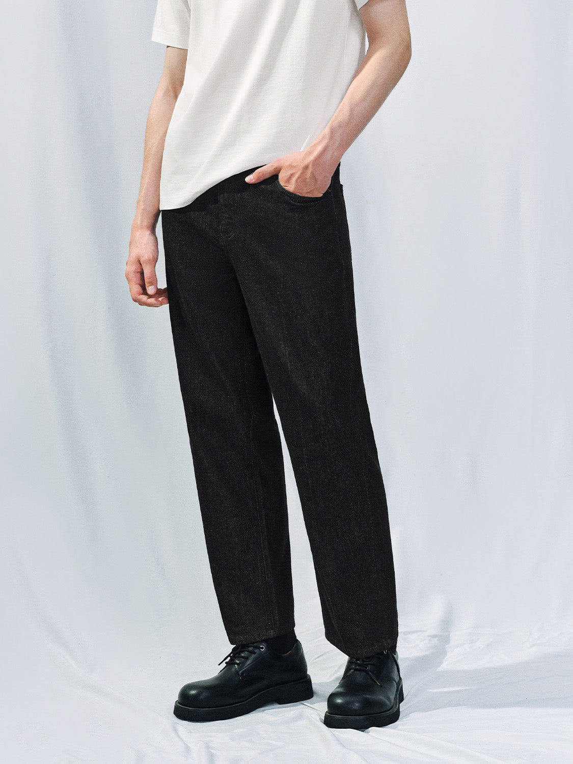 Straight Jeans